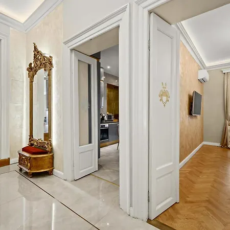 Апартаменты Demartini Palace