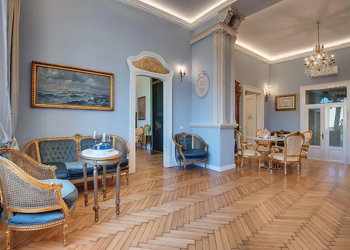 Demartini Palace Lejlighed *