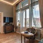 Demartini Palace Apartamento
