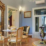 Demartini Palace プーラ