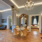 アパート Demartini Palace プーラ