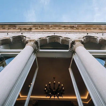 Demartini Palace *