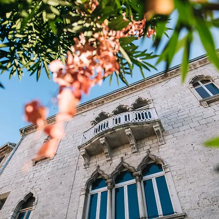Demartini Palace