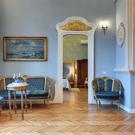 Apartament Demartini Palace