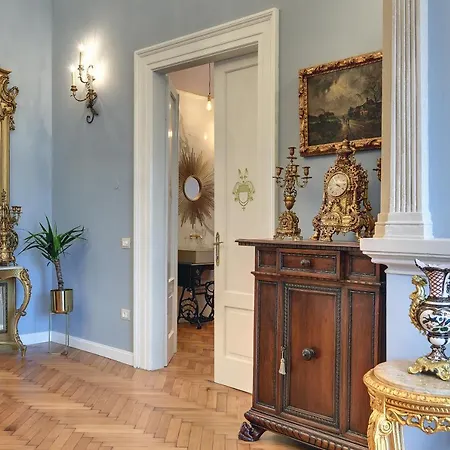 Demartini Palace Apartament Pula