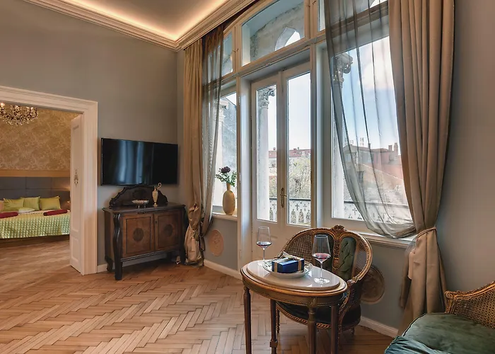 Demartini Palace Διαμέρισμα