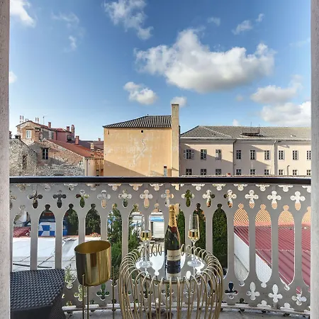 Demartini Palace 公寓