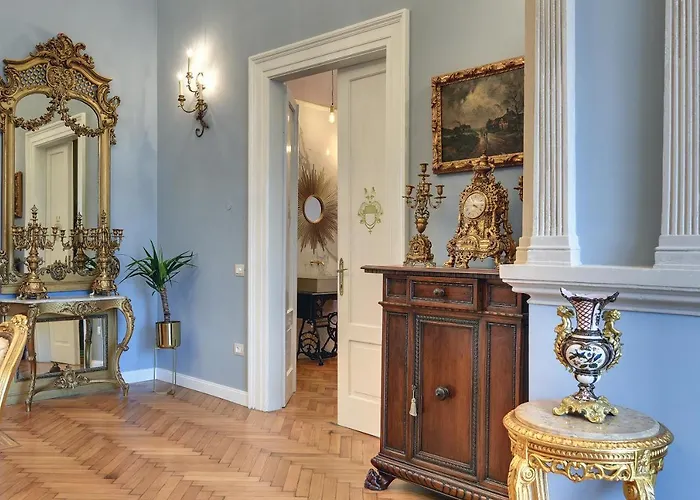 Demartini Palace 아파트 풀라